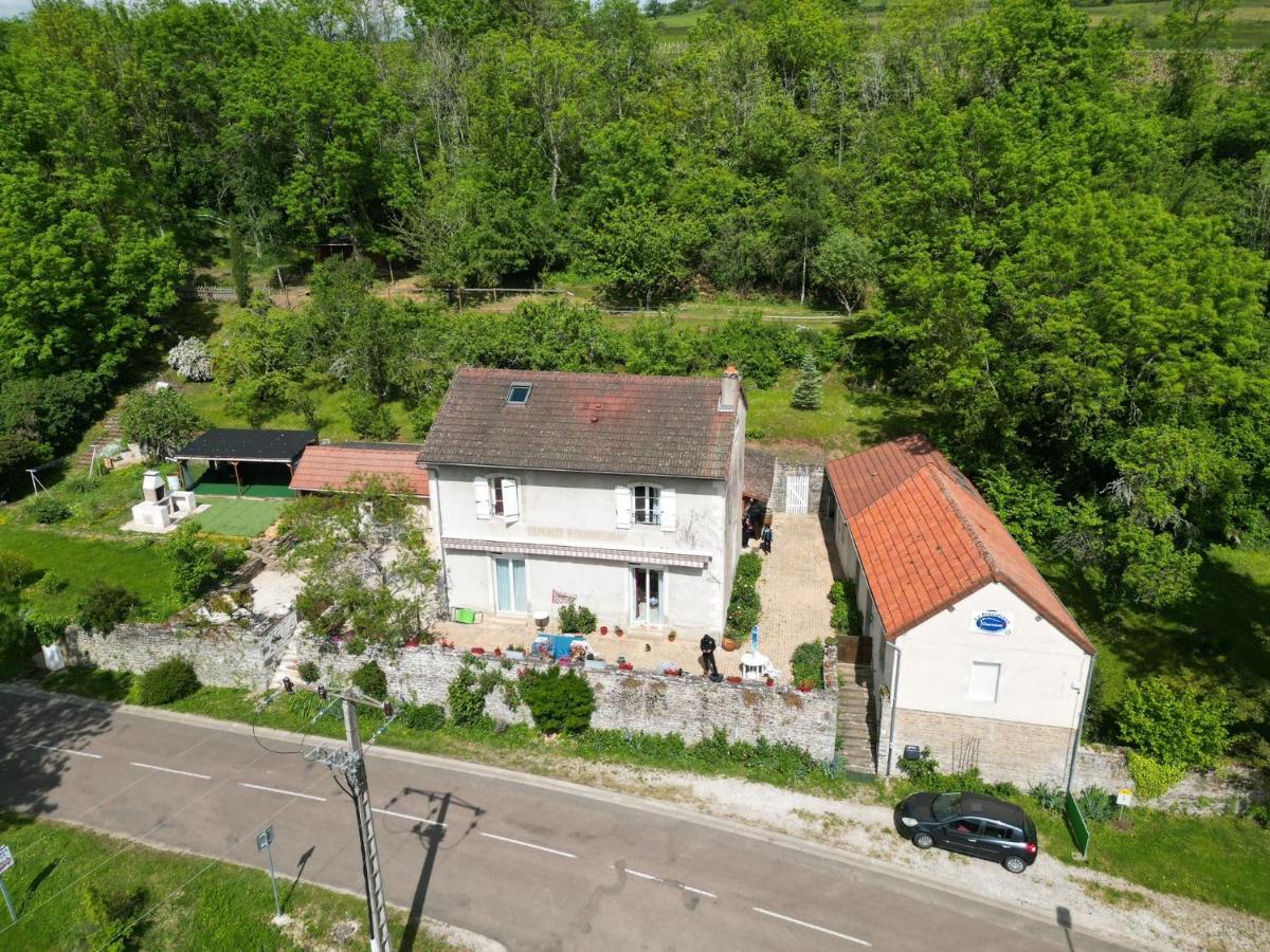Saint-Sernin-du-Plain Gite Santenay Les Bains מראה חיצוני תמונה